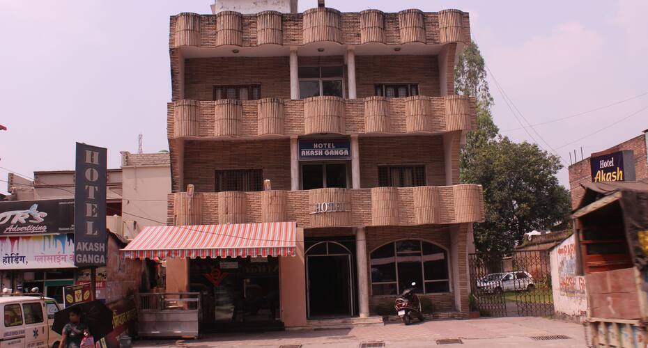 Hotel Akash Ganga, Rishikesh 1